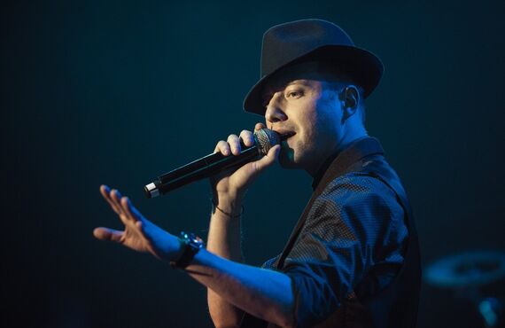 姫路のボーカル教室ではデビューを目指す生徒様を支えるレッスンを行います